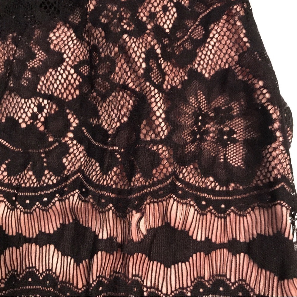 BeBop black lace overlay over salmon pink tulle dress Sleeveless Size Small - Picture 10 of 15